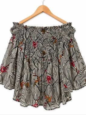 Zara Off-Shoulder Black & White Lemur Printed Top